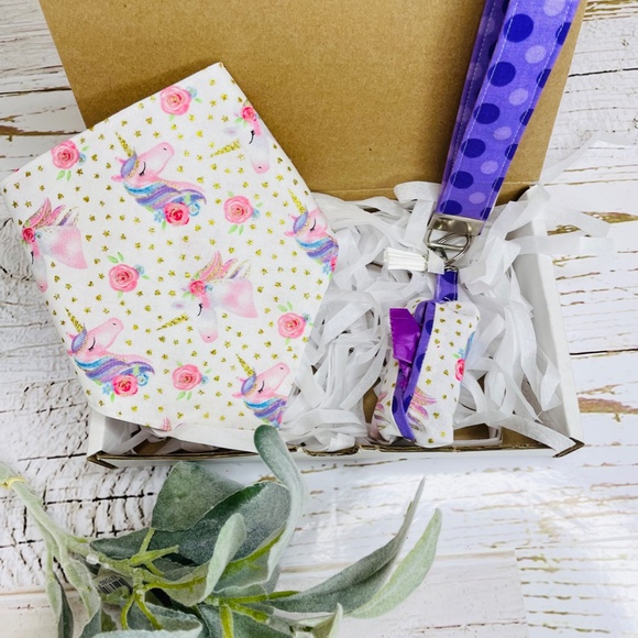 Hand-made matching Bandana and Disposable Doggy-Bag cover for your small dog - Picture 2 of 9